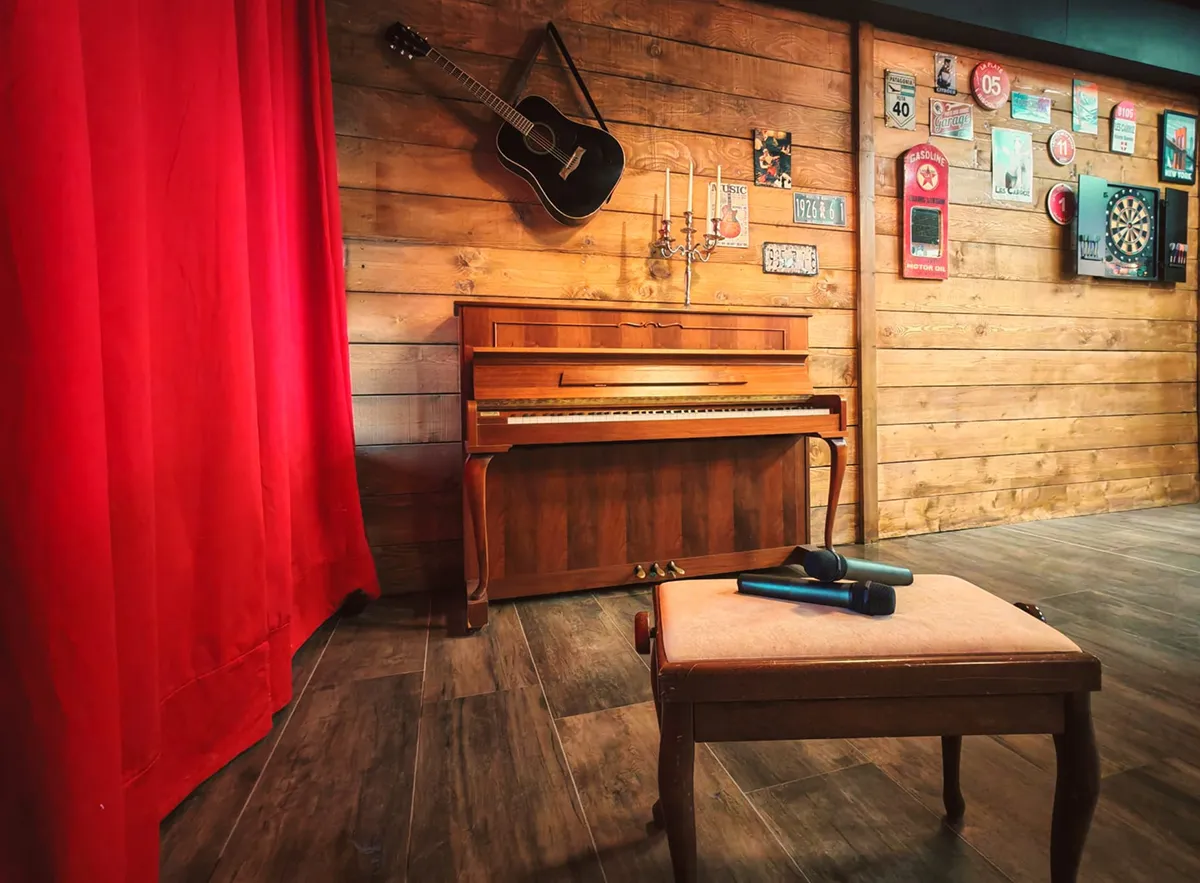 Karaoké, guitare et piano au Comptoir de Fanny